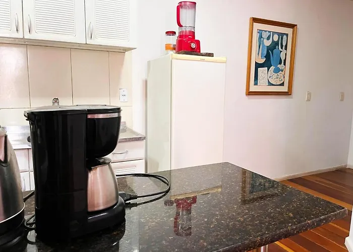 02 Trabalhadores Apartamento
